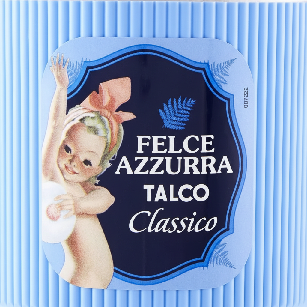 Felce Azzurra Label Close-up
